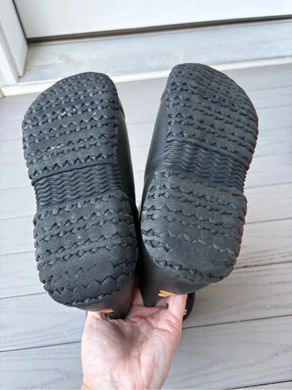 Bogs Kids Black Waterproof Insulated Rain & Snow Boots Outdoors Warm Unisex 6